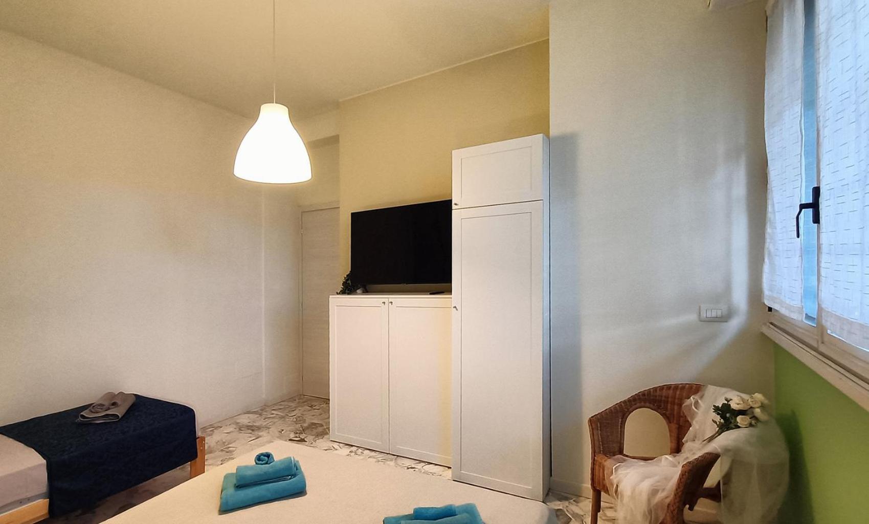 Sahi - Via Dei Ciclamini Mm1 Primaticcio, Stadio San Siro, Ospedale San Carlo ミラノ エクステリア 写真