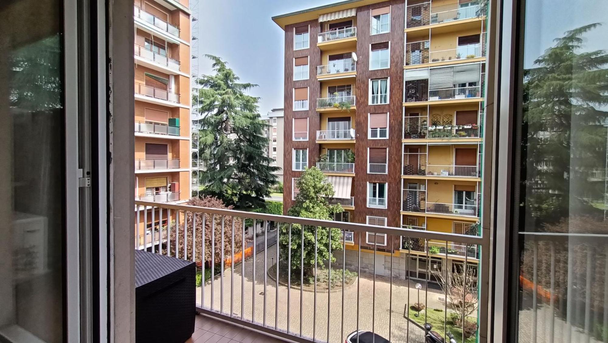 Sahi - Via Dei Ciclamini Mm1 Primaticcio, Stadio San Siro, Ospedale San Carlo ミラノ エクステリア 写真